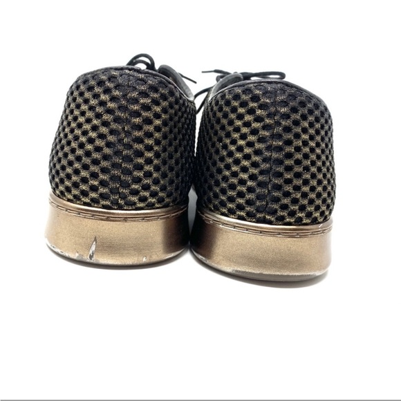 Beautiful black and gold lambskin leather Chanel sneakers size 38.5 - Picture 5 of 5